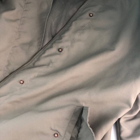 Jacket - Picture 3 of 4